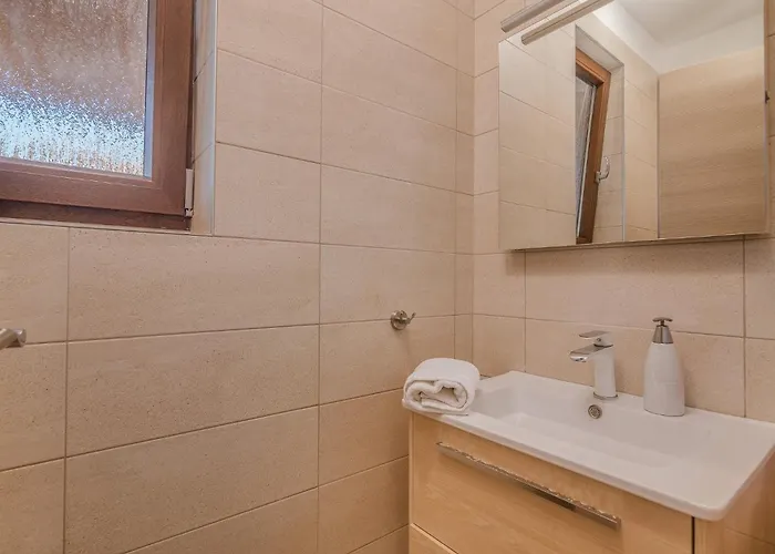 Cecilia Apartment Brusici