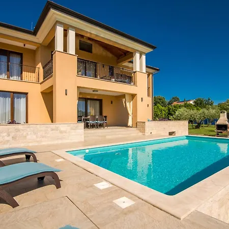 Apartment Cecilia Brusici